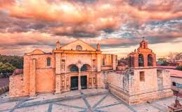 Mientras el papa clama porque católicos y musulmanes se entiendan. El conservador episcopado criollo advierte sobre “ideologías y corrientes que normalizan comportamientos desordenados»