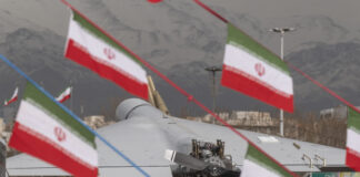 Irán bombardea objetivos militares de EE.UU. e Israel y promete intensificar los ataques de represalia