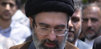 WSJ: Trump no descarta matar al nuevo líder supremo iraní si no acepta sus exigencias