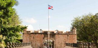 ¿Por qué se llama República Dominicana y no simplemente Dominicana?