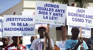 Por una decisión personal del entonces presidente del Tribunal Constitucional, Milton Ray Guevara (78 años) dominicano de tercera generación descendiente de cocolos y al emitir la sentencia 168-13, que al aplicarla de manera retroactiva, se aplica a los hijos de inmigrantes “ilegales” nacidos desde el 1929
