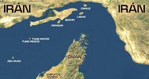 Fars News: Se escuchan explosiones sobre una ciudad portuaria iraní en Ormuz