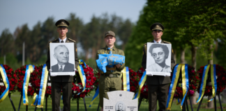 Putin sobre el reentierro de nazis en Ucrania: el abuelo de Zelenski «se habrá revolcado en su tumba»