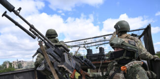 Militares rusos en el frente responden al mensaje de Putin