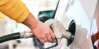 El gobierno informó que se mantienen congelados los precios de los combustibles esenciales