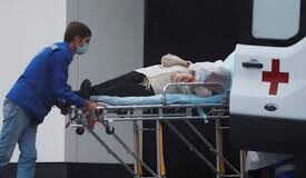Si la persona está en su habitación, como es posible que pueda morir por monóxido de carbono?