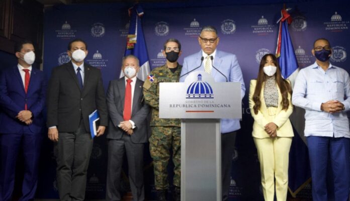 Gobierno advierte hará cumplir ley migración