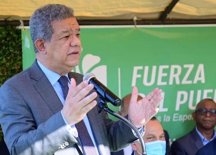 Leonel Fernández reitera RD tiene otras necesidades: «no es necesaria reforma constitucional»