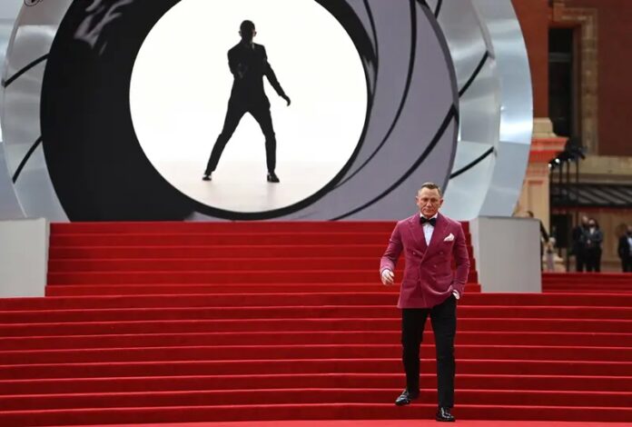 La última de Bond recauda casi 5 millones