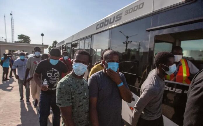 Estados Unidos expulsa en 13 días al triple de haitianos que en los últimos 7 meses