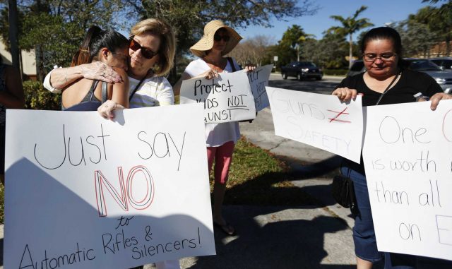Familias de víctimas de Parkland recibirán 25 millones de dólares Familias de victimas de Parkland recibiran 25 millones de dolares