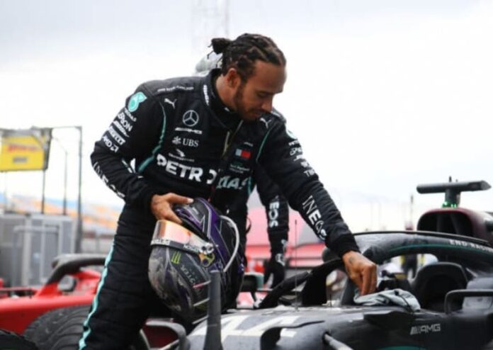 Hamilton ‘sorprendido’ de no haber  estado en Ferrari
