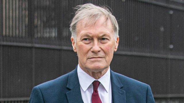 Muere el diputado conservador apunalado en Inglaterra