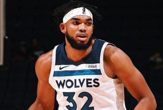 Towns anota 32 y toma 14 rebotes