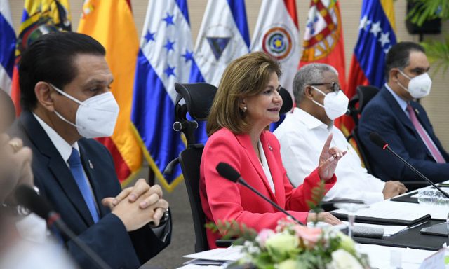 Uno de cada de tres muertos por el covid es