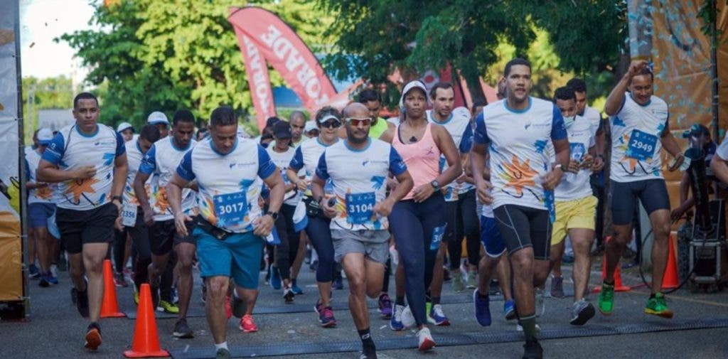 Voluntariado Banreservas en carrera por ninos con cancer