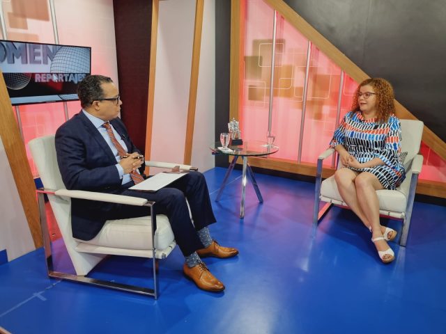 Clevy Pérez deplora se haya montado un teatro con exigencia tarjetas de vacunación en instituciones Clevy Pérez deplora se haya montado un teatro con exigencia tarjetas de vacunación en instituciones
