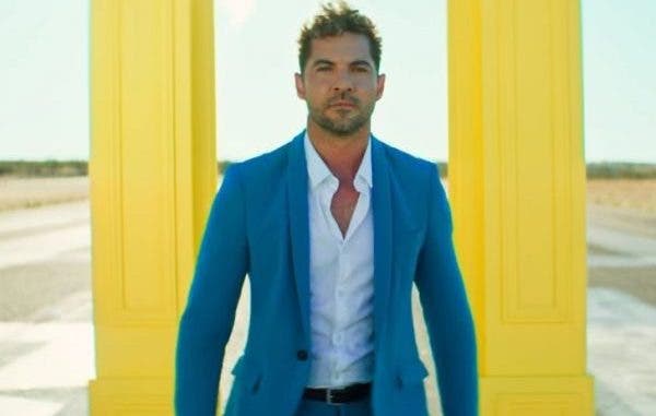 David Bisbal lanzará un álbum recopilatorio en torno a sus dos primeras décadas en la música bajo el título "20 años contigo”, 