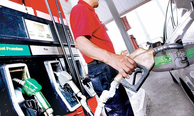 El Gobierno asume RD552 MM para no subir combustibles