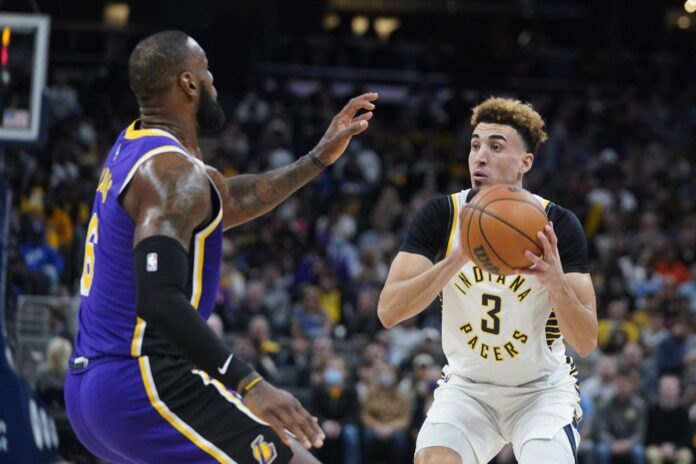 LeBron remonta a Lakers ante Pacers