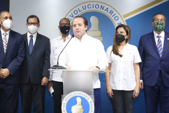 PRM suspenderá dirigentes acusados de infringir la ley o la ética PRM suspenderá dirigentes acusados de infringir la ley o la ética