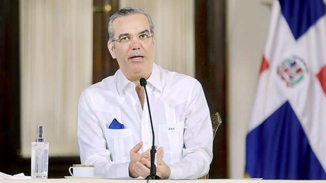 Ruidos y escandalos les cuesta puestos a los funcionarios