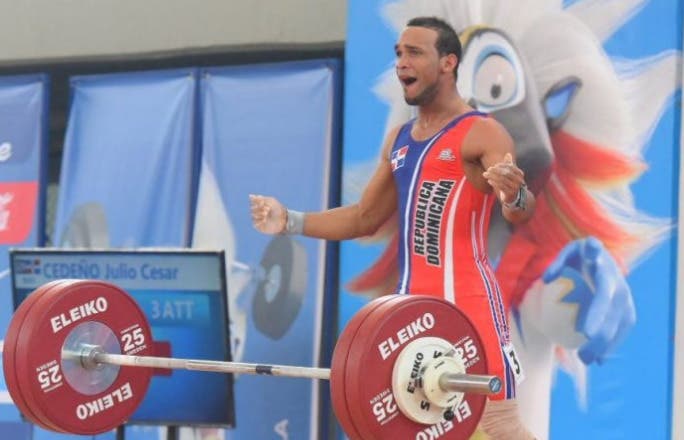 Tres medallas de oro para Julio Cedeno