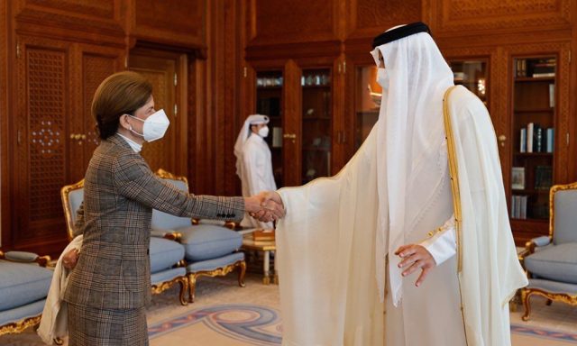 Vicepresidenta busca inversiones en Qatar