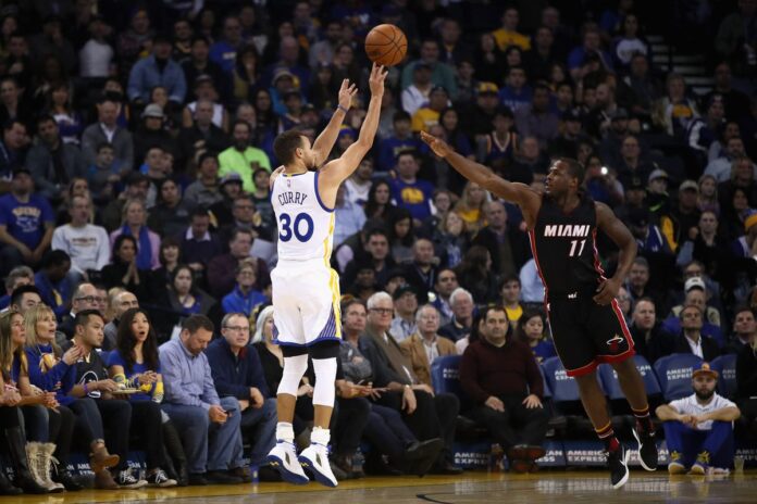 Stephen Curry acecha récord de triples de NBA de Ray Allen