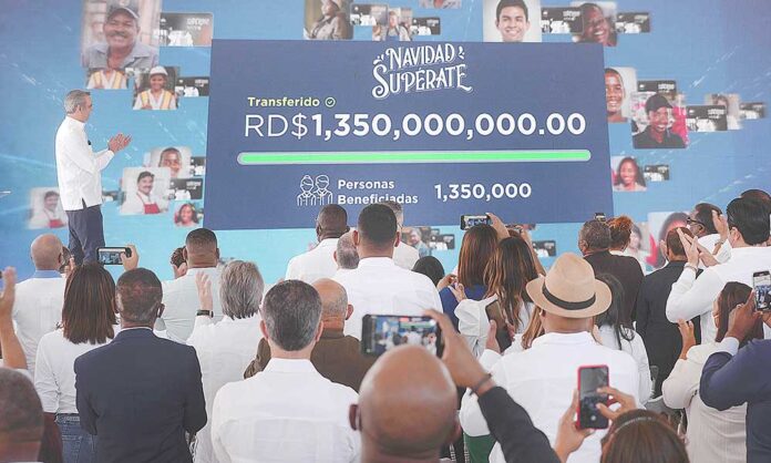 Gobierno anuncia mil pesos extra a tarjeta de Supérate