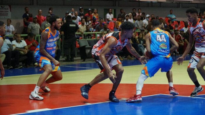 Cambelén avanza a semifinal en basket de Higüey