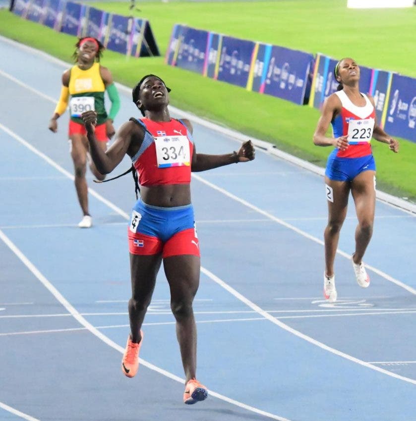 Cofil gana oro en 400 metros planos
