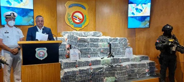 DNCD incauto mas de 25 mil kg de drogas