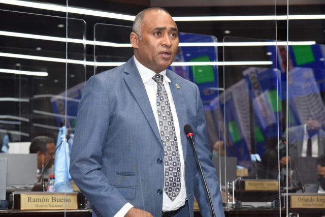 Califica de “trascendental” decisión de poner fin al peaje sombra