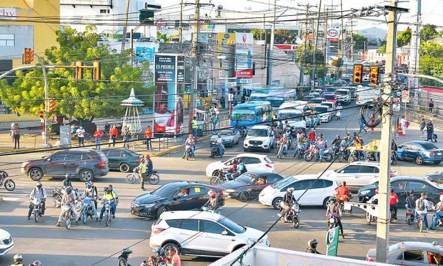 La anarquia diaria en la Isabel Aguiar con 27 Febrero