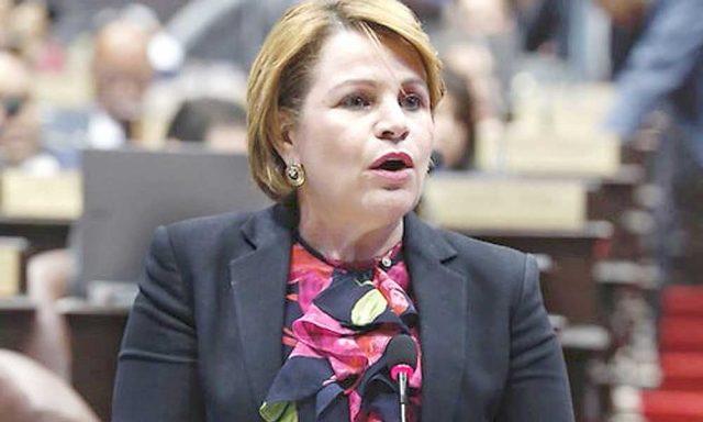 Lucia Medina recibio RD80 MM de Fonper