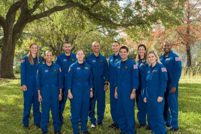 NASA selecciona entre miles a 10 candidatos a astronauta