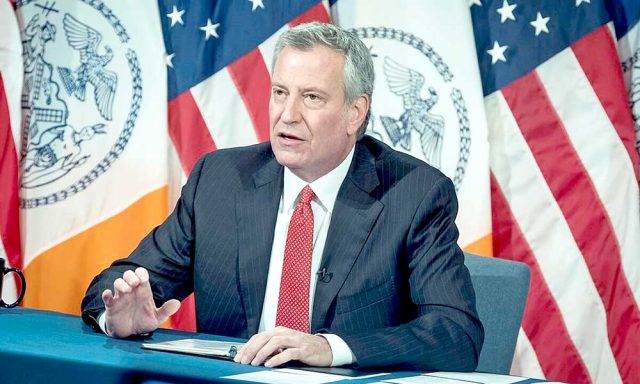 Nueva York impone la vacuna al sector privado