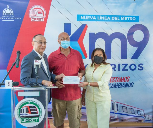 Opret culmina con éxito entrega de cheques a primer grupo de afectados del proyecto de extensión de la Línea 2 del Metro hacia Los Alcarrizos Opret culmina con éxito entrega de cheques a primer grupo de afectados del proyecto de extensión de la Línea 2 del Metro hacia Los Alcarrizos