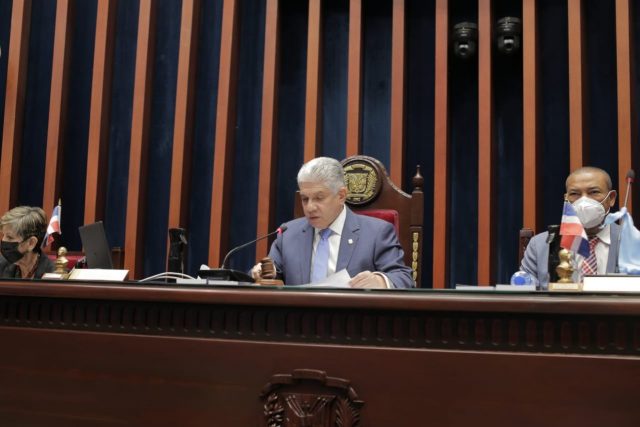 Senado aprueba de urgencia Presupuesto 2022 por más de un billón