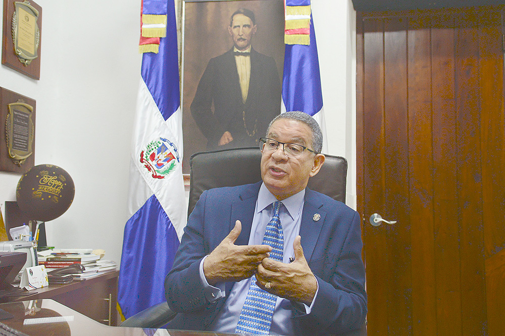 1642063848 638 Gomez dice que urge incorporar en pais materia de educacion