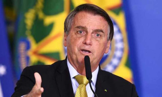 Bolsonaro ingresa en un hospital por problemas abdominales
