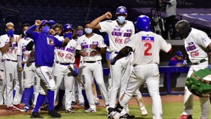 Caimanes de Barranquilla vencen a Magallanes