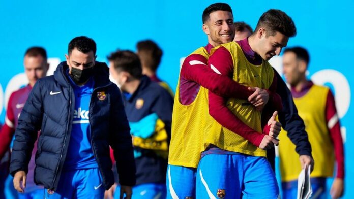 El Barcelona recupera a Dest, Gavi y Balde, negativos por covid