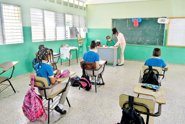 La asistencia sigue baja en las escuela
