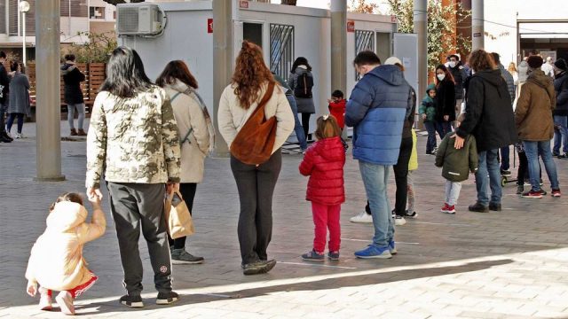 La sexta ola de la pandemia en Espana comienza a