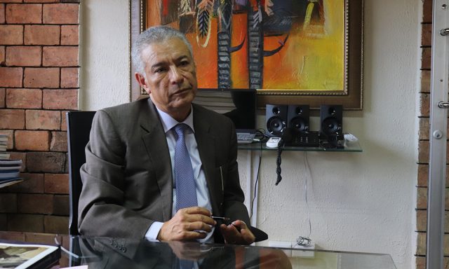 Lockward Agripino fue un fabricante de soluciones