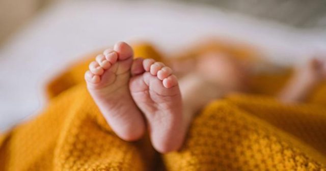 Los primeros nacimientos del 2022 se registran en maternidad de