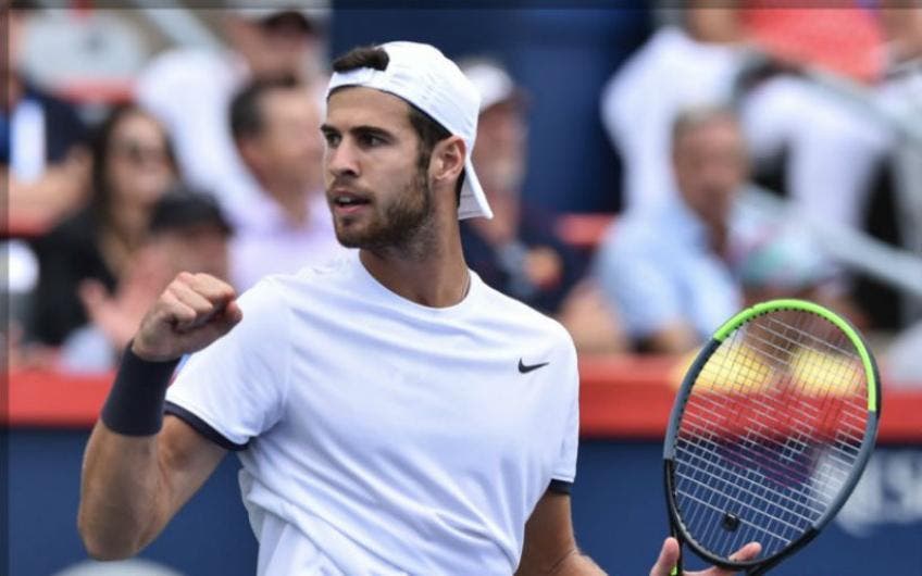 En el año de 2018, Khachanov llegó al Masters 1000 de París con solo tres victorias ante jugadores del Top 10, sin embargo, tuvo un paso impecable en este torneo, venciendo al No. 9 del mundo John Isner.