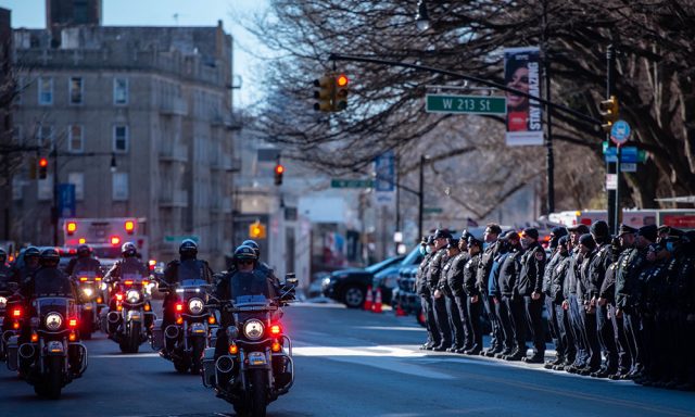 Policias despiden en NY a colega dominicano